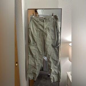 Universal Thread cargo pants